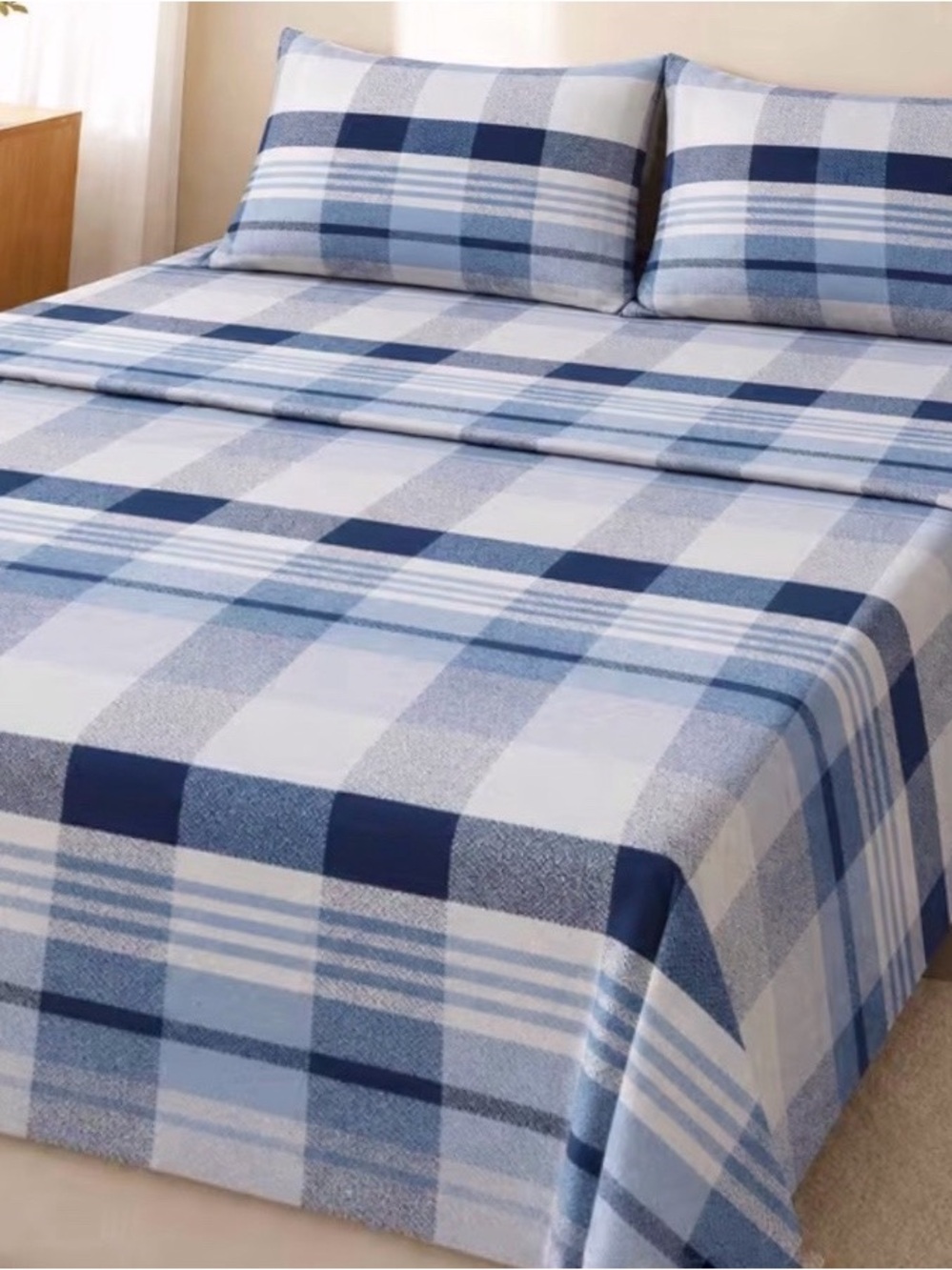 Plaid blue fitted sheet